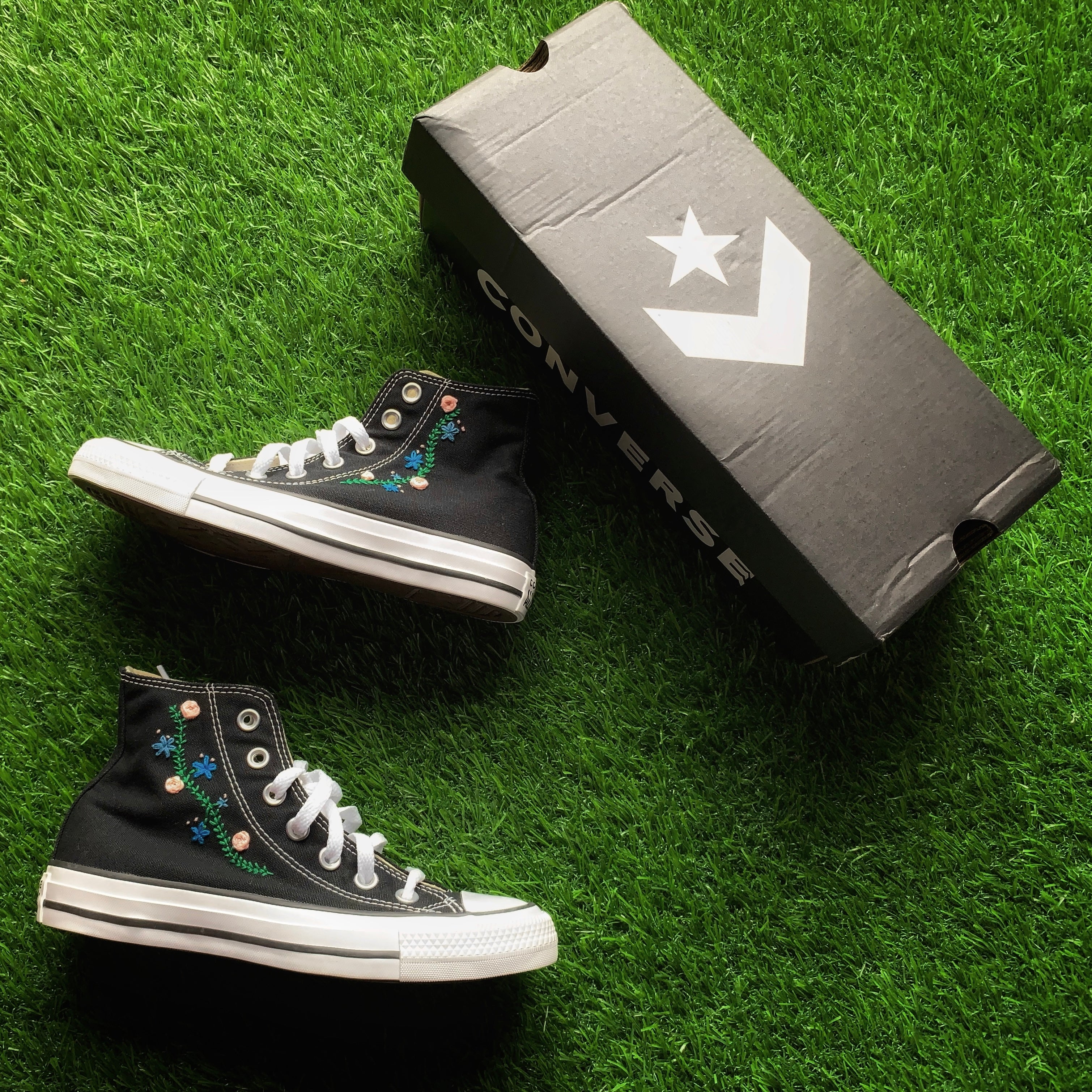 Converse x Flower Embroidery Knickgasm