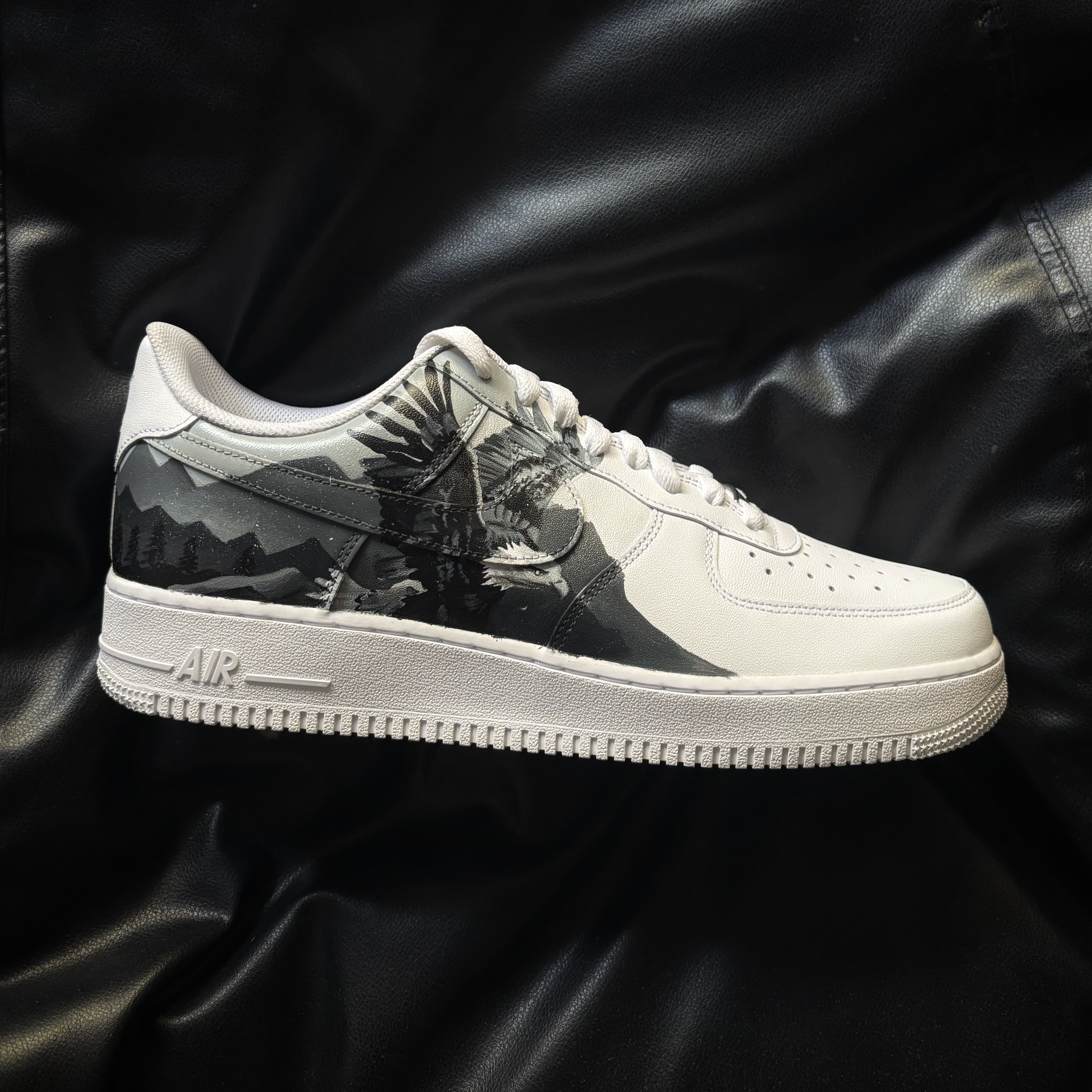 Nike Air Force 1 x Eagle