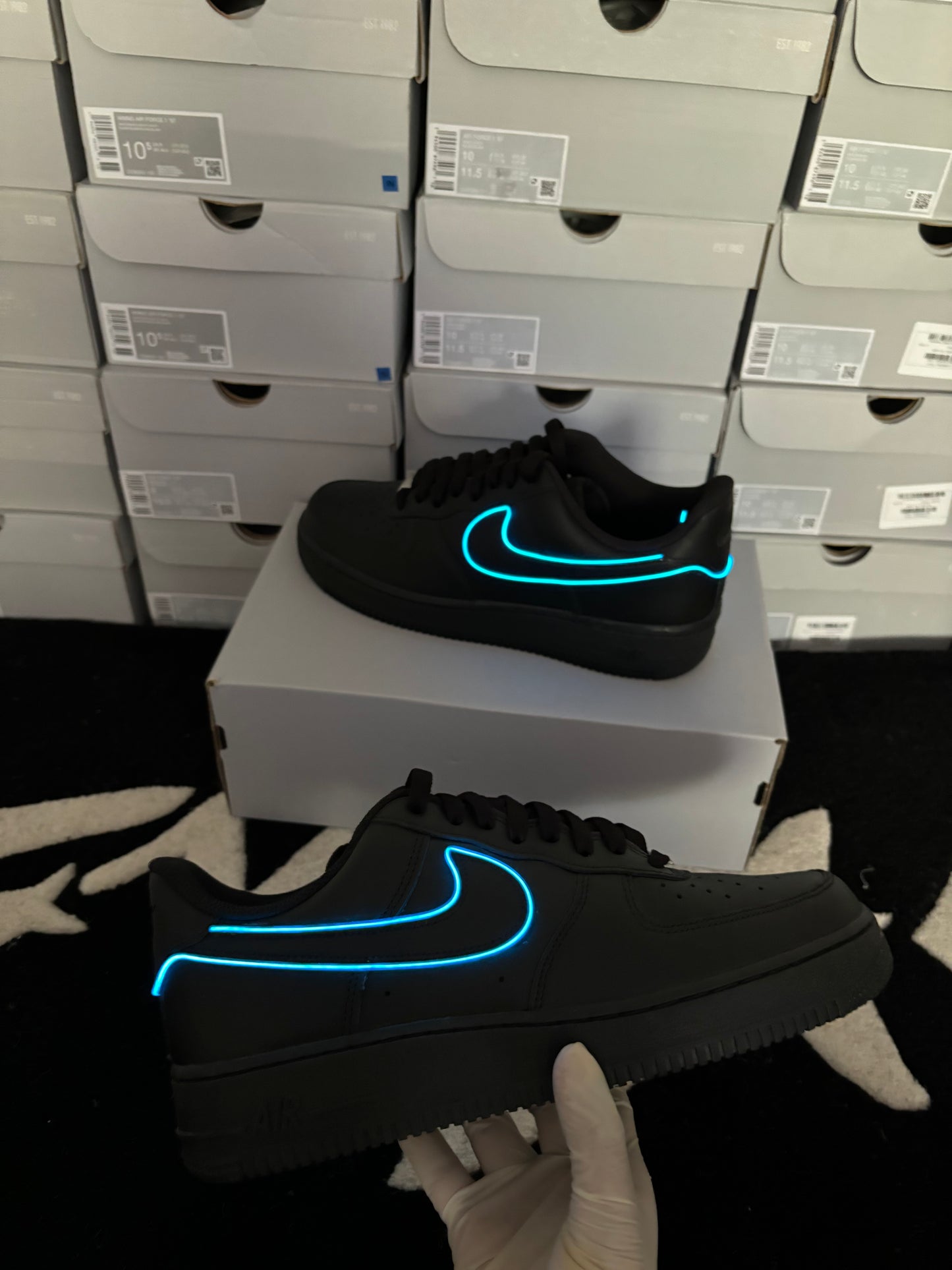 Nike Air Force 1 Black x Light Swoosh