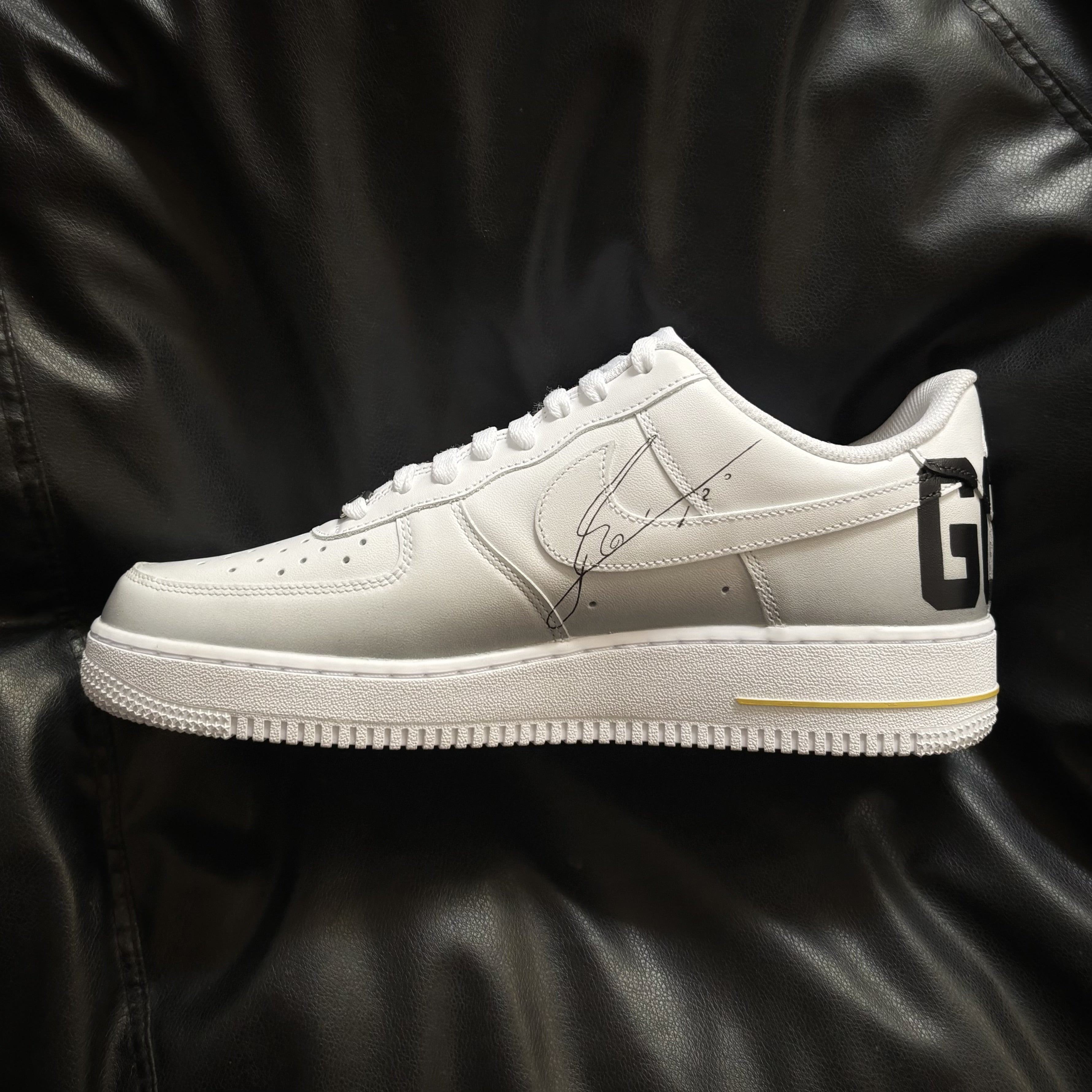 Nike Air Force 1 x Goat Lionel Messi