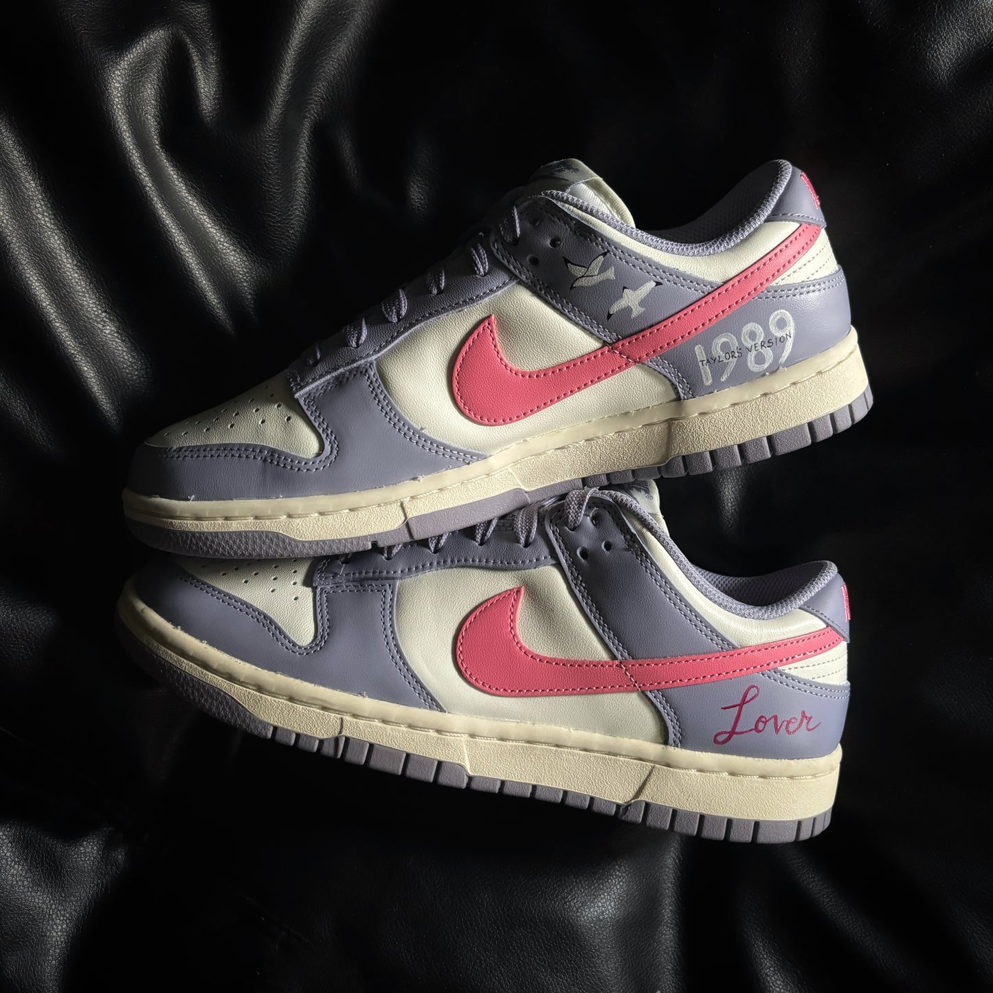 Nike Dunk Low Indigo Haze x Taylor Swift