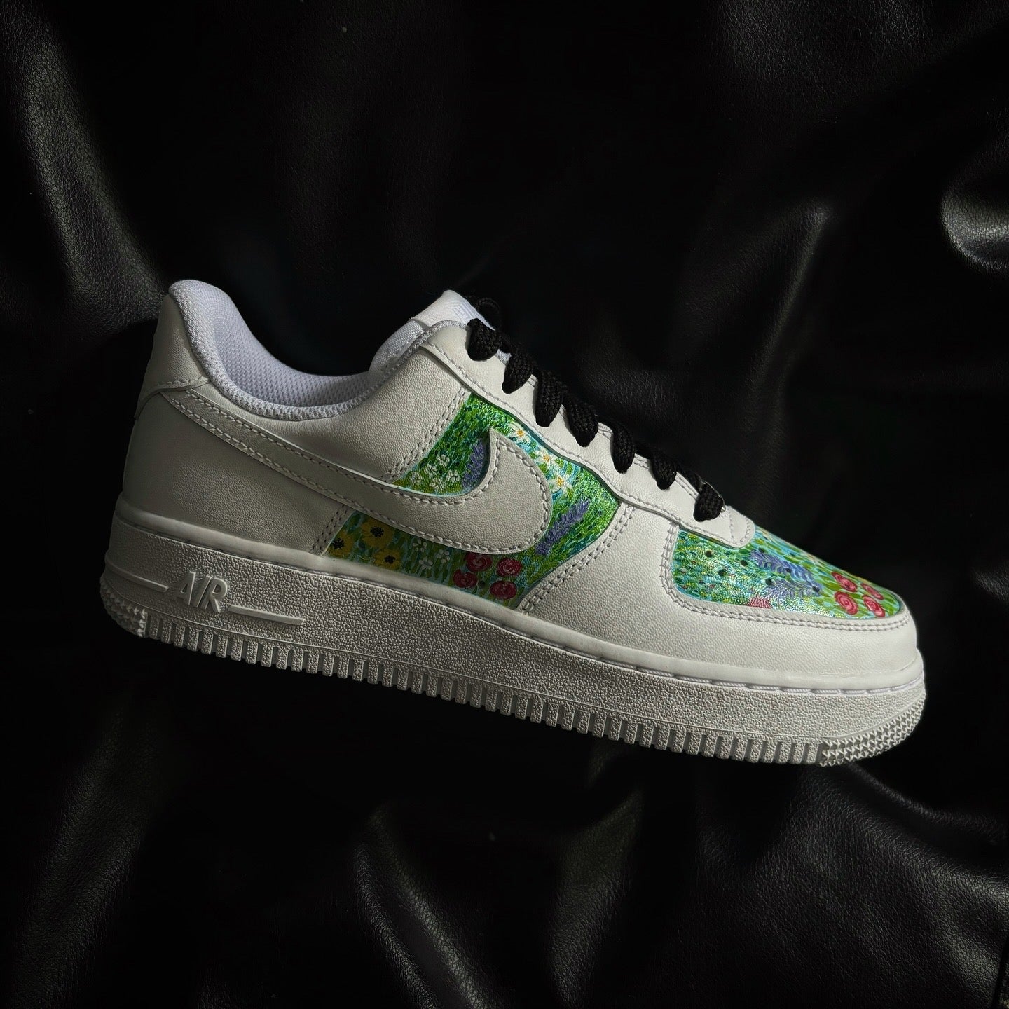 Nike Air Force 1 x Flowers