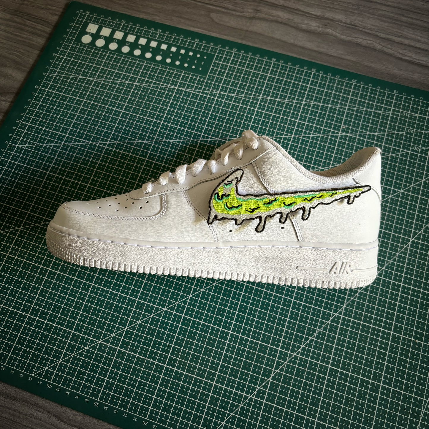 Nike Air Force 1 x Changeable Embroidered  Swooshes