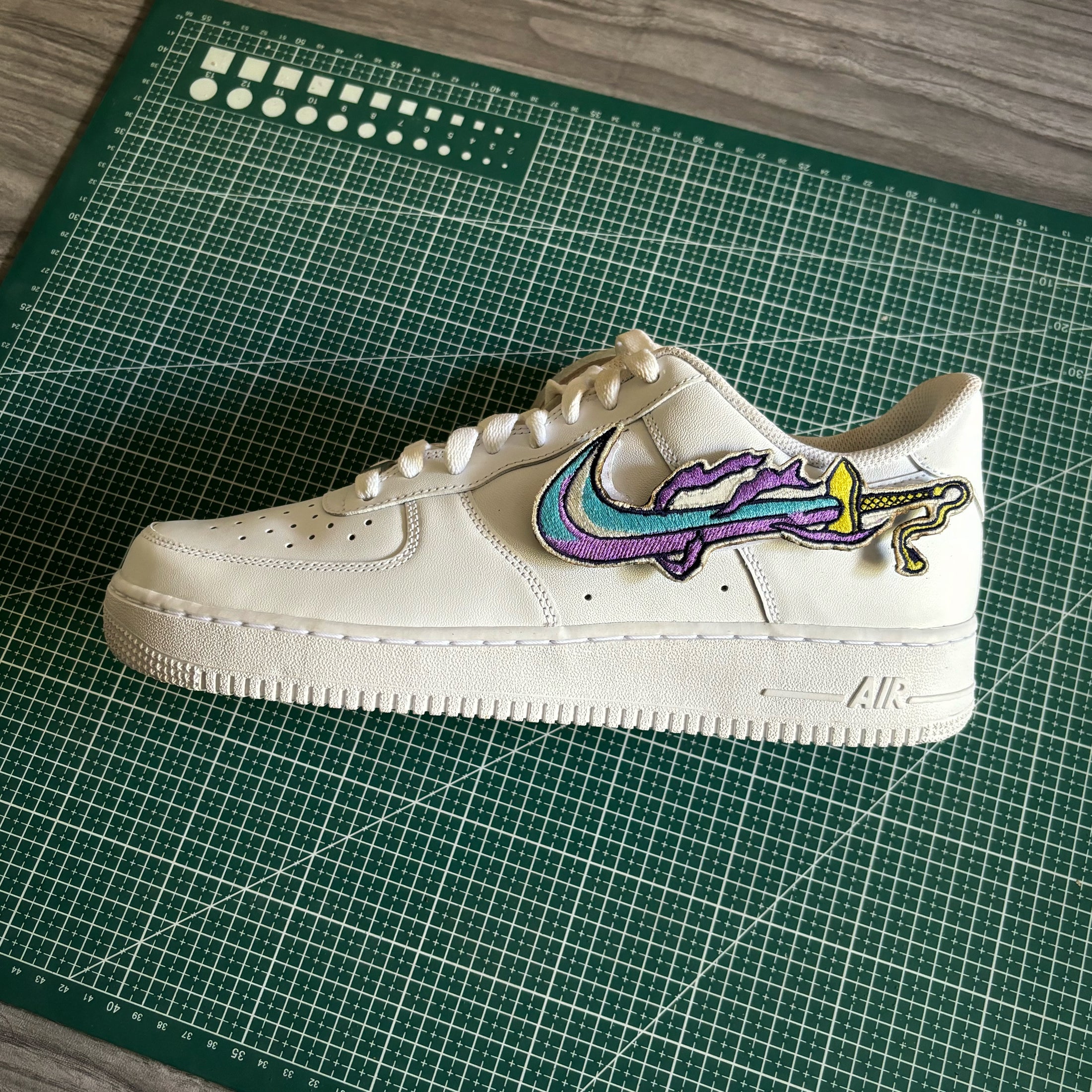 embroidered nike air force 1