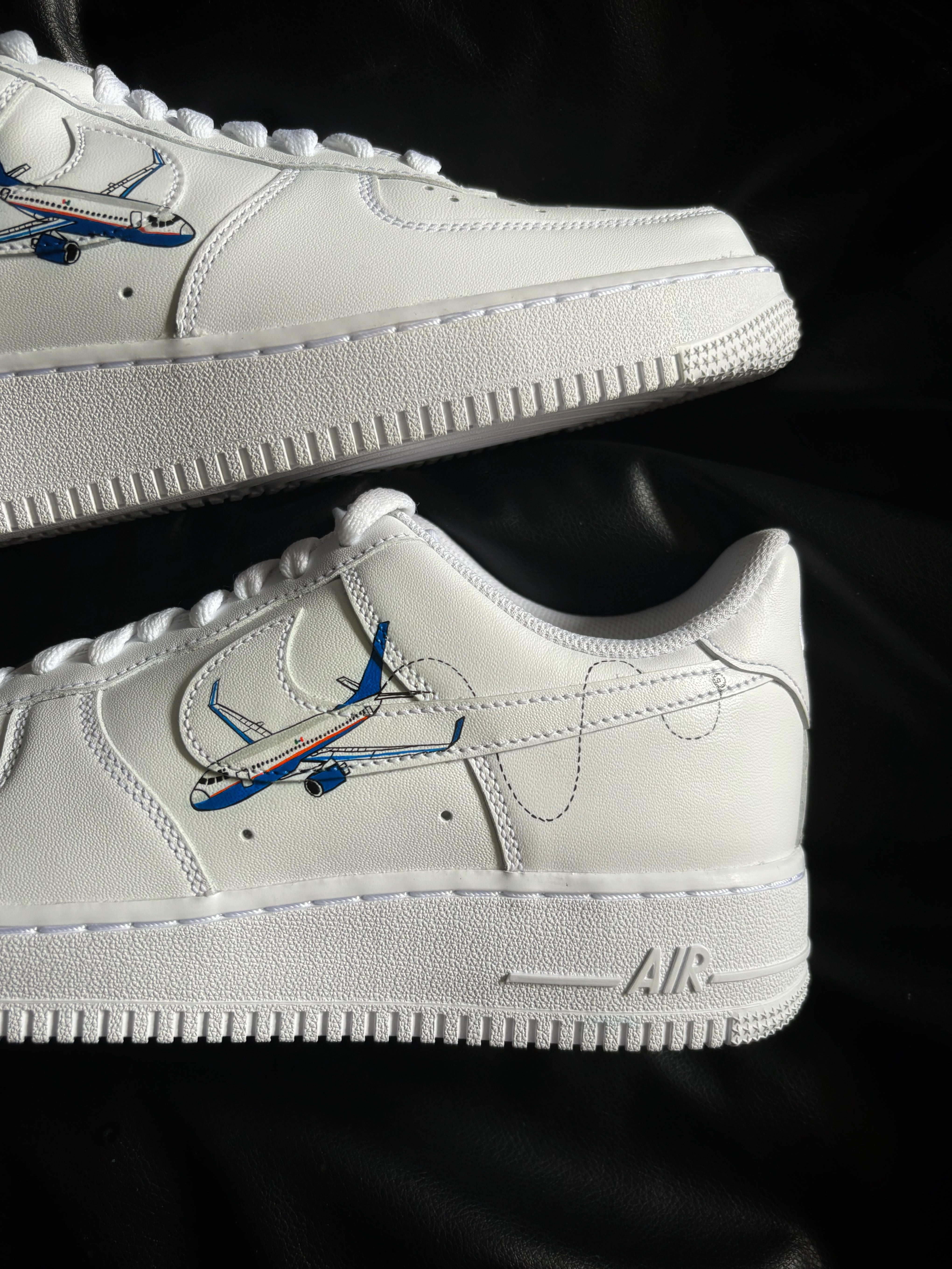 Nike Air Force 1 x Airplane Knickgasm