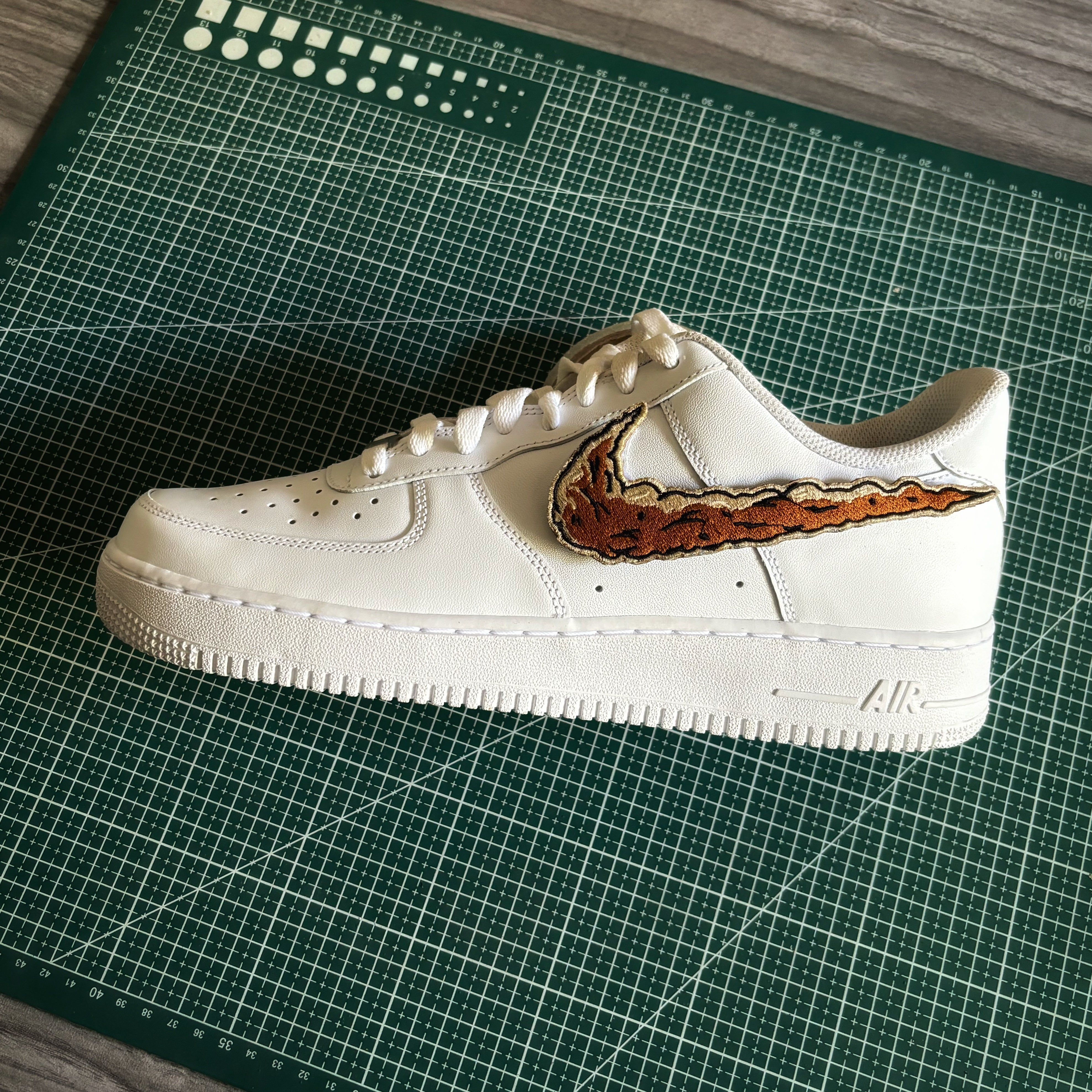 Nike Air Force 1 x Changeable Embroidered Swooshes Knickgasm