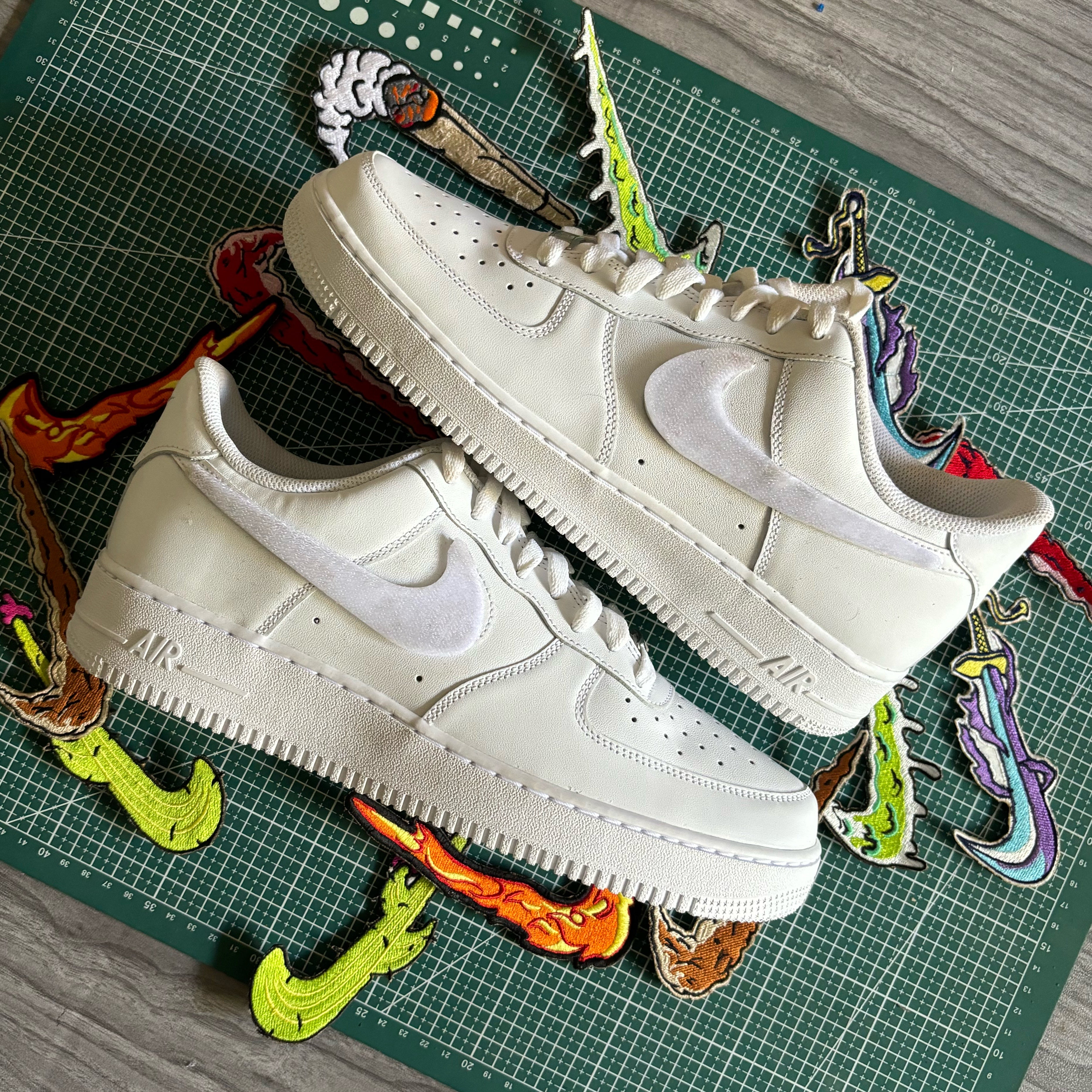 Nike Air Force 1 x Changeable Embroidered Swooshes Knickgasm